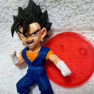 드래곤볼 월드 컬렉션 베지트