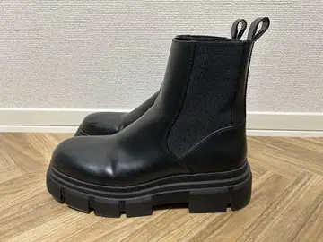 ZARA 청키 트랙 밑창 첼시 부츠