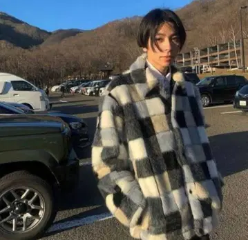 새상품 SASQUATCH fabrix 인조 모피 자켓 L