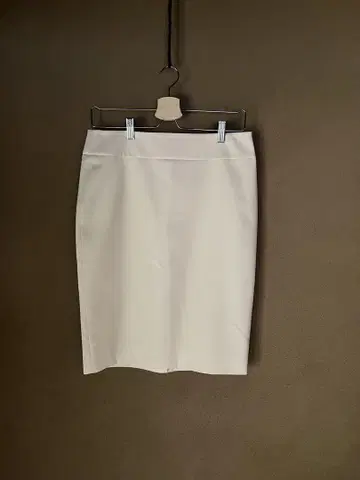 (새상품급) 페라가모 여성용 스커트