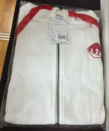 트위스테 벨메종 후드티 하츠라비율 L 사이즈