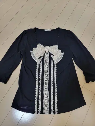 axes femme 빅 리본 티셔츠