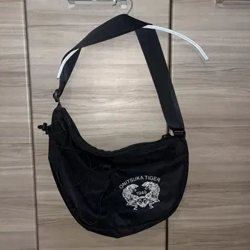 오니츠카타이거 메신저 백