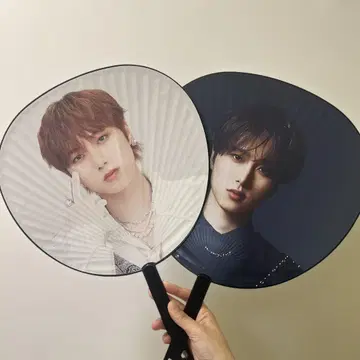 INI 오자키 타쿠미 XQUARE LAPOSTA 2025 부채 2개 세트