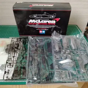 타미야 1/20 맥라렌 메르세데스 MP4/13 Mclaren