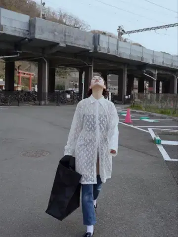 moontreeplanet 레이스 셔츠