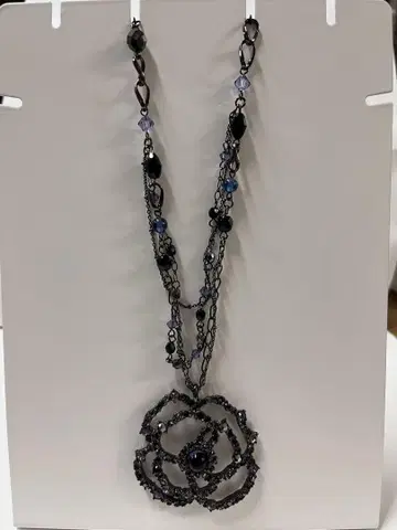 ANNA SUI 안나수이 장미 모티브 목걸이