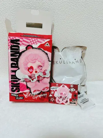 POPMART 스컬팬더 SKULLPANDA