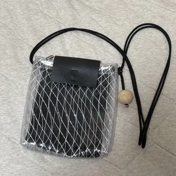 tukifune sin shoulder bag black