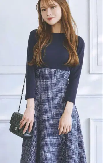 토코 클로젯 백 레이스업 트위드 도킹 원피스