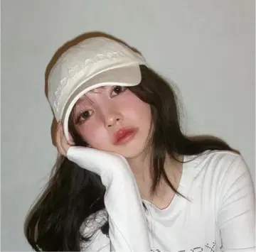 andmary Mary logo cap ivory