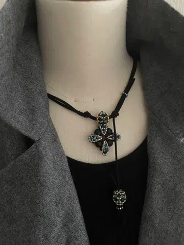 가죽 끈 숏 목걸이/초커 / 신상 / 핸드메이드 / 가을 특가