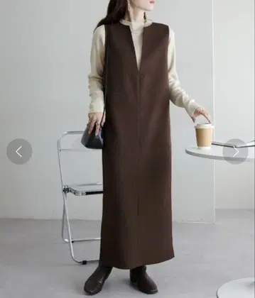 [ 온오프 사용 가능 ] 울 라이크 깊은 V 넥 점프수트 디스코트