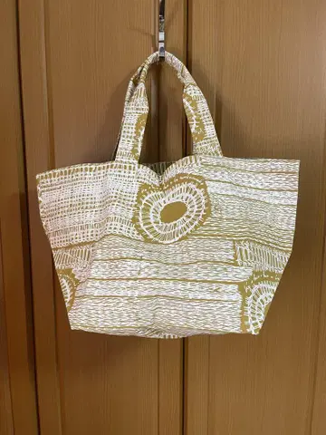 케어로피코 토트백 hina'i