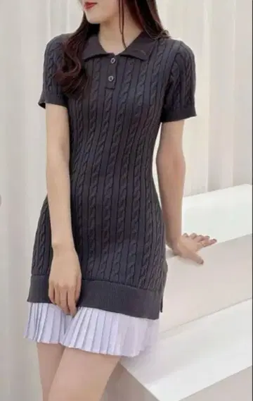 MERCURYDUO 이소재 플리츠 도킹 폴로 니트 미니 원피스