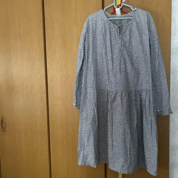45rpm 꽃무늬 리본 포함 V넥 긴팔 원피스