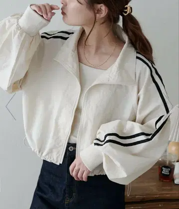 Discort 사이드 라인 숏 블루종 아이보리 미사용 새상품