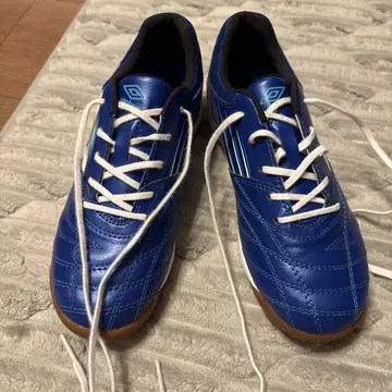새상품급 20cm 엄브로 풋살화