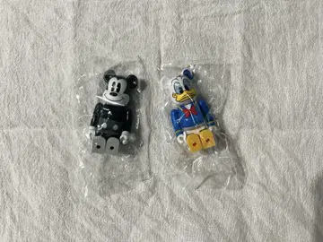 베어브릭 미키 앤 프렌즈 도널드 덕 시크릿 미키