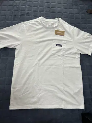 Patagonia P6 라벨 포켓 티셔츠