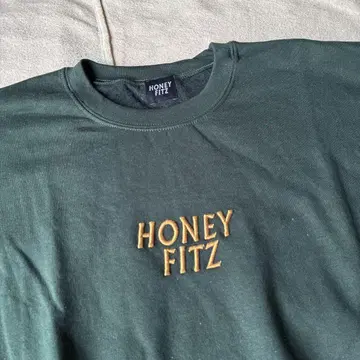 HONEY FITZ Crew Neck Sweat