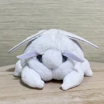 모스가 있는 일상 봉제 인형