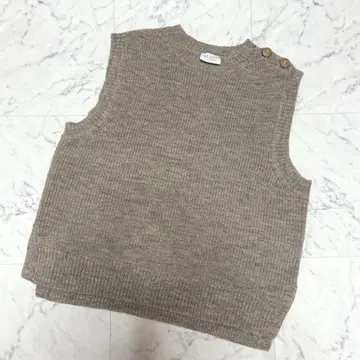 yuni 유니 울 버튼 슬리브리스 니트 베스트