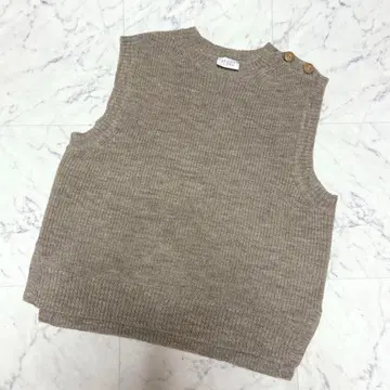 yuni 유니 울 버튼 슬리브리스 니트 베스트