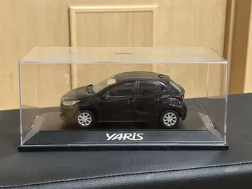 TOYOTA 야리스 컬러 샘플