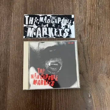 THE MADCAPSULEMARKETS / HUMANITY 스티커 포함