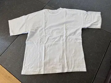 새상품급 RVCA 반팔 T셔츠