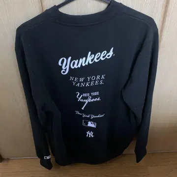 새상품 MLB 트레이닝복 양키스 L 사이즈