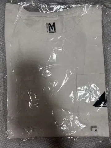 새하얀 것은 더럽히고 싶어져