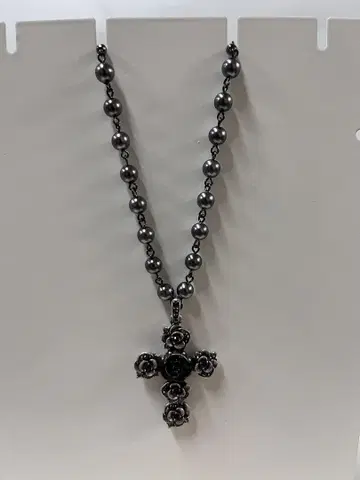 ANNA SUI 안나수이 십자가 플라워 목걸이