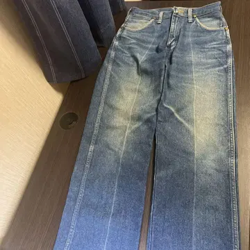 랭글러 스트레이트 데님