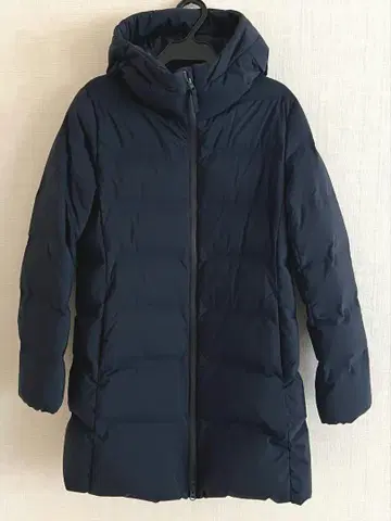 미사용 새상품 UNIQLO 유니클로 심리스 다운 숏코트 M 네이비