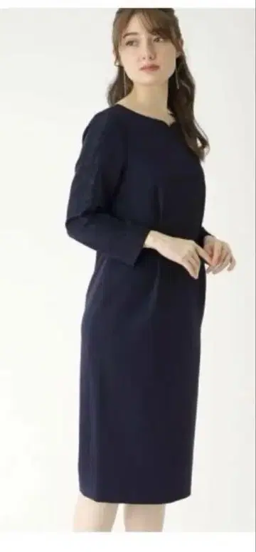 INDEX 네이비 쓰리 레이스 도킹 원피스
