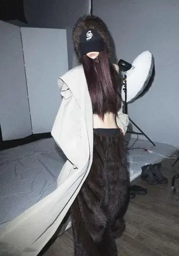 [ 새상품 ] THE RED THREAD S flip fur pants