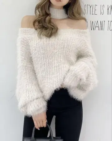 GYDA 2WAY 샤기 초커 KT TOPS 아이보리