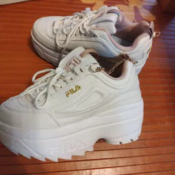 FILA 스니커즈 체인 포함 통굽 스니커즈 24cm