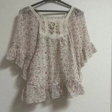 꽃무늬 판초
