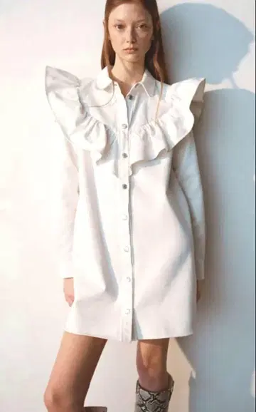 새상품급 ZARA 자라 데님 원피스 화이트 S사이즈