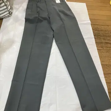 그레이 플리츠 슬랙스
