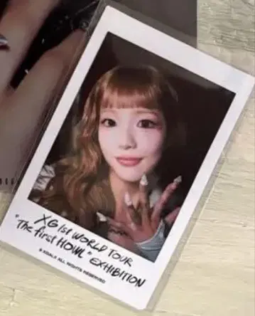XG 엑시비전 폴라로이드 instax