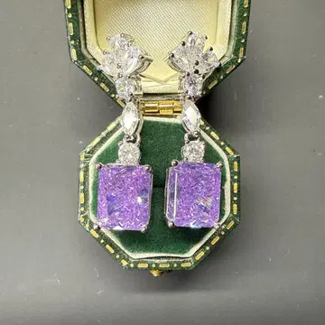 보석 귀걸이 라벤더 다이아몬드 미사용 새상품 593