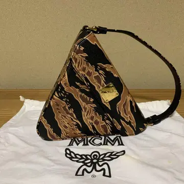 미사용 레어 MCM 타이거 카모플라쥬 핸드백