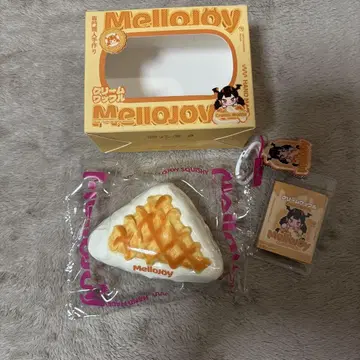 Mellojoy 스퀴즈 크림 와플 삼각