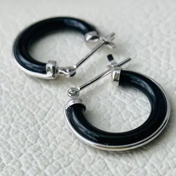컨디션 최상 k14 쥬얼리 츠츠미 후프 귀걸이 오닉스 콤비네이션