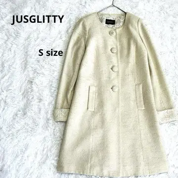 JUSGLITTY 저스길리티 S 아이보리 노카라 비쥬 부착