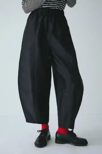 HeRIN.CYE Shiny cocoon pants